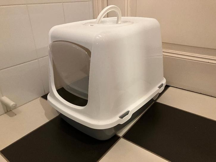 Kattenbak Savic in zeer goede staat 50 x 37 x 39 cm, Dieren en Toebehoren, Kattenbakken, Zo goed als nieuw, Gesloten, Ophalen of Verzenden