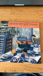 Reina Bakker - Kreatief met kant en band, Ophalen of Verzenden, Gelezen, Reina Bakker