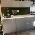 Hoogglans grijs keuken, Huis en Inrichting, Keuken | Complete keukens, Ophalen, Gebruikt, Enkelwandige keuken, Hoogglans of Gelakt