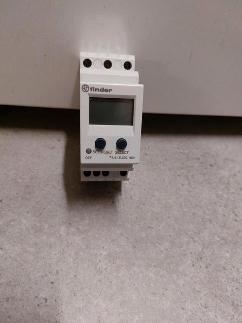 71.41.8.230.1021 Spanning controle relais spanningsdaling, Doe-het-zelf en Verbouw, Elektra en Kabels, Gebruikt, Ophalen of Verzenden