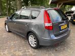 Hyundai I30 CW 1.4i i-Motion, Auto's, Voorwielaandrijving, Euro 5, Stof, Gebruikt