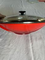 Wokpan Le Creuset 36 cm zgan, Huis en Inrichting, Keuken | Potten en Pannen, Ophalen of Verzenden, Zo goed als nieuw, Gietijzer