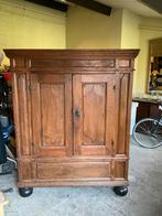 Antieke kledingkast (bouwjaar ca. 1780), Ophalen