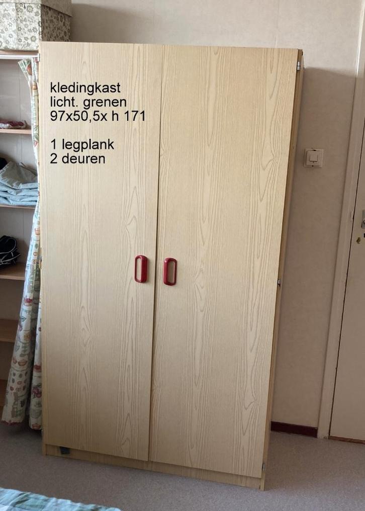 Gratis eenvoudige kledingkast met 2 deuren 1 plank grenen, Huis en Inrichting, Kasten | Kledingkasten, Gebruikt, 150 tot 200 cm