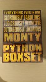 Monty Python Boxset - Alles in één!, Boxset, Ophalen of Verzenden, Komedie, Nieuw in verpakking