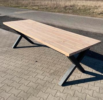 Robuuste Tuintafel Massief Douglas - Stalen Poten - NIEUW beschikbaar voor biedingen
