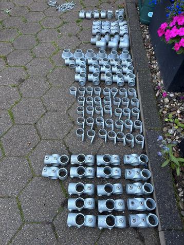 Steigerbuiskoppelingen 48,3 mm 101 stuks beschikbaar voor biedingen