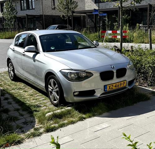 BMW 1-Serie 116I 100KW 5DR 2012 Grijs, Auto's, BMW, Particulier, 1-Serie, ABS, Airbags, Airconditioning, Alarm, Bluetooth, Boordcomputer