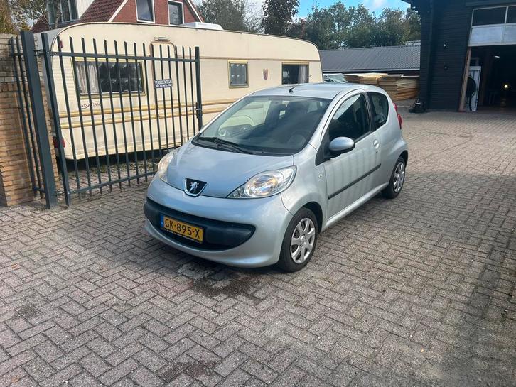 Peugeot 107 1.0 12V 3DR 2007 Grijs, Auto's, Peugeot, Bedrijf, Benzine, A, Hatchback, Handgeschakeld, Geïmporteerd, Zilver of Grijs