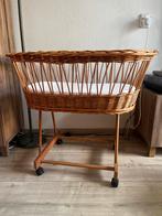 Rieten Baby Wieg met Wieltjes, Ophalen, Gebruikt, Wieg