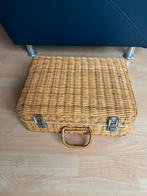 Rieten koffertje, Ophalen