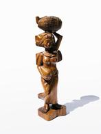 Beeld hout sterke vrouw houtsnijwerk, Verzenden