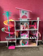 L.O.L. Surprise! Poppenhuis/ lol poppenhuis, Kinderen en Baby's, Speelgoed | Poppenhuizen, Ophalen, Zo goed als nieuw, Poppenhuis