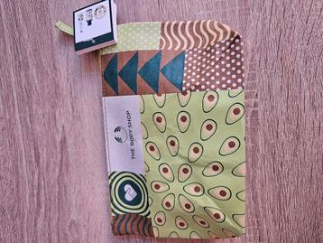NIEUW: the body shop toilettasje met 3 producten beschikbaar voor biedingen