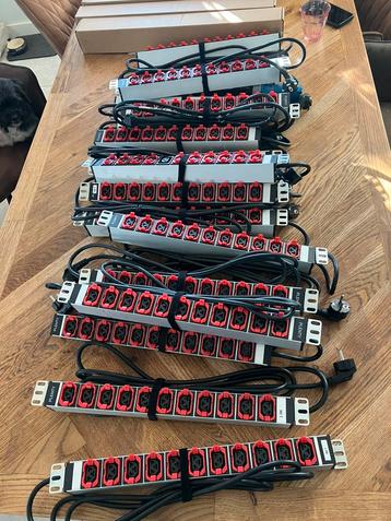 Snoer centrale/ power distribution unit 16 stuks beschikbaar voor biedingen