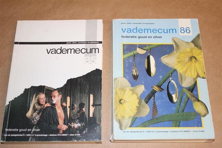 2x Vademecum - Goud, zilver, uurwerken, edelstenen 1985/86, Antiek en Kunst, Antiek | Goud en Zilver, Goud, Zilver, Ophalen of Verzenden