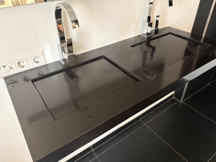 Giquadro Flatline design wastafel (graniet), Huis en Inrichting, Badkamer | Badkamermeubels, Gebruikt, Wasbak of Wastafel, Minder dan 100 cm