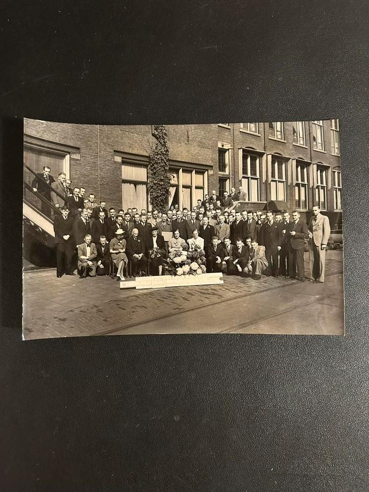 Foto van (een deel van) personeel Werkspoor (jaren 50/60), Verzamelen, Spoorwegen en Tramwegen, Gebruikt, Trein, Ophalen of Verzenden