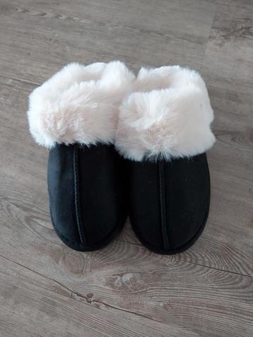 Nieuwe Pantoffels - Maat 39 beschikbaar voor biedingen