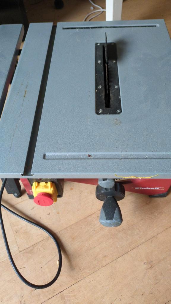 Einhell RT-TS 1221 Tafelcirkelzaag, Doe-het-zelf en Verbouw, Gereedschap | Zaagmachines, Gebruikt, Cirkelzaag, 1200 watt of meer