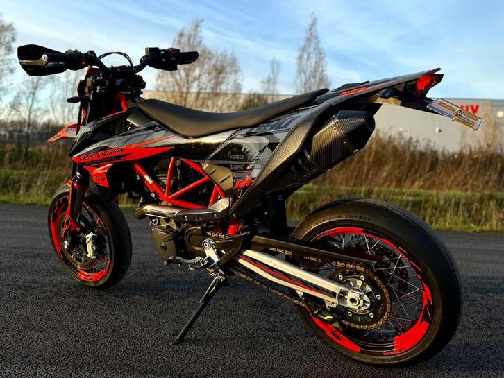 KTM 690 SMC R 2023 model Supermoto Supermotard TOPSTAAT!, Motoren, Motoren | KTM, Bedrijf, Toermotor, meer dan 35 kW, ABS, LED Verlichting