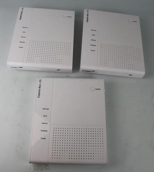 Experia Box V10 / modem / router / 3 stuks, Computers en Software, Routers en Modems, Gebruikt, Ophalen of Verzenden