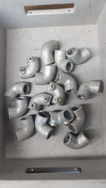 Kniestuk 21,3mm buisklem set van 16 stuks beschikbaar voor biedingen