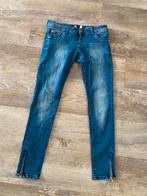 Skinny jeans spijkerbroek van bershka  maat 29, Kleding | Dames, Spijkerbroeken en Jeans, Blauw, W28 - W29 (confectie 36), Ophalen of Verzenden