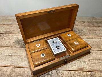 Vintage Houten Kist Kaartspel Bridge beschikbaar voor biedingen