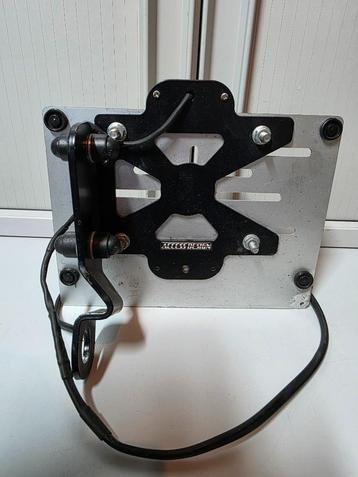 Access Design sidemount voor kenteken beschikbaar voor biedingen
