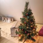 Kerstboom met lampjes en rode kerstballetjes, Ophalen, Zo goed als nieuw