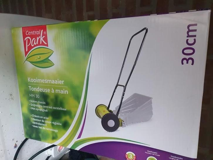 Handgrasmaaier nieuw, Tuin en Terras, Overige Tuin en Terras, Nieuw, Ophalen