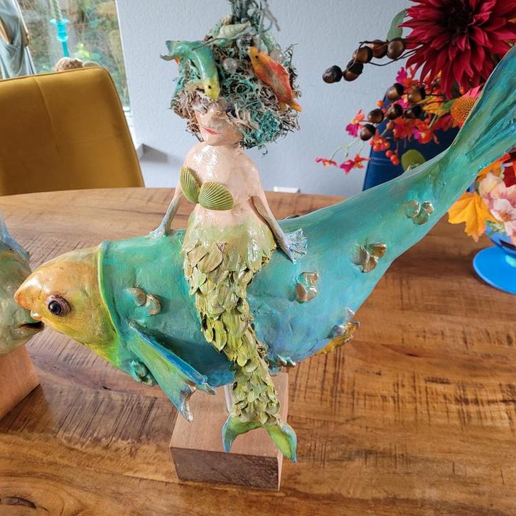 Zeemeermin op Vis - Handgemaakt Kunstobject, Antiek en Kunst, Kunst | Beelden en Houtsnijwerken, Ophalen