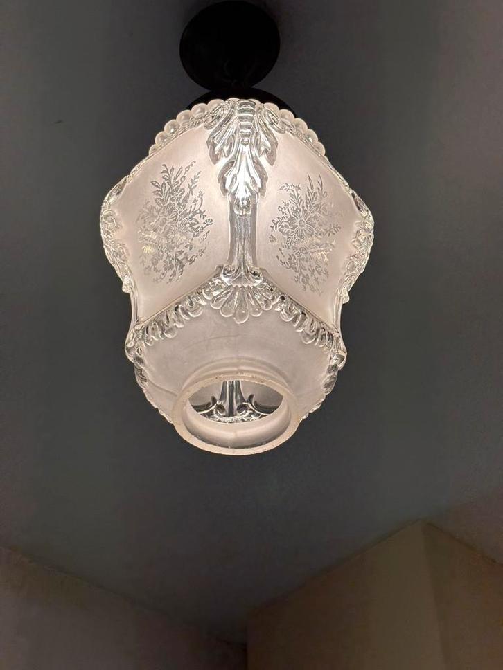 Hanglamp - hallamp - glas klassiek., Huis en Inrichting, Lampen | Hanglampen, Gebruikt, Minder dan 50 cm, Glas, Ophalen of Verzenden