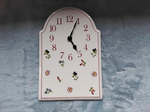 Klok Villeroy & Boch Petite Fleur, Huis en Inrichting, Woonaccessoires | Klokken, Zo goed als nieuw, Wandklok, Analoog, Verzenden