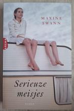 Serieuze meisjes - Maxine Swann, Ophalen of Verzenden, Gelezen, Nederland