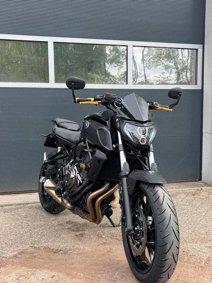 Yamaha mt07 tech black a2 veel opties, Motoren, Motoren | Yamaha, Particulier, Naked bike, 12 t/m 35 kW, 2 cilinders, Minimaal motorrijbewijs A2