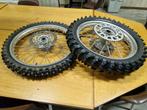 Te koop: set dirtbike wielen met banden en remschijven, Motoren, Ophalen of Verzenden, Gebruikt