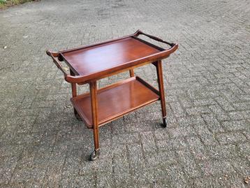 Vintage theewagen / serveerwagen beschikbaar voor biedingen