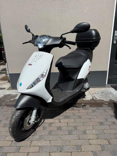 ⭐️Piaggio Zip 2T 50cc 2017 Slechts 377 km Verzamelstaat!⭐️, Fietsen en Brommers, Scooters | Piaggio, Zo goed als nieuw, Zip, Ophalen