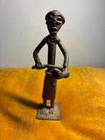 Beeldje / sculptuur - West Afrika -muzikant - brons, Antiek en Kunst, Antiek | Koper en Brons, Ophalen of Verzenden, Brons