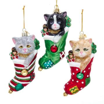 Poezen kerstbal beschikbaar voor biedingen