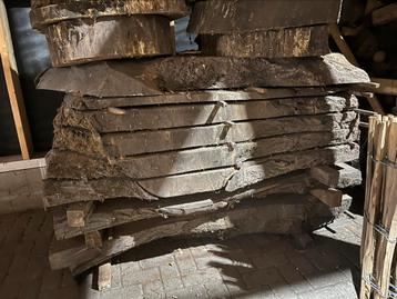 Dikke eiken schaaldelen boomstamplanken gedroogd 9 cm dik beschikbaar voor biedingen