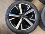 18 inch originele Catania velgen + zomerbanden VW Passat B9, Auto-onderdelen, Banden en Velgen, 18 inch, Gebruikt, Banden en Velgen