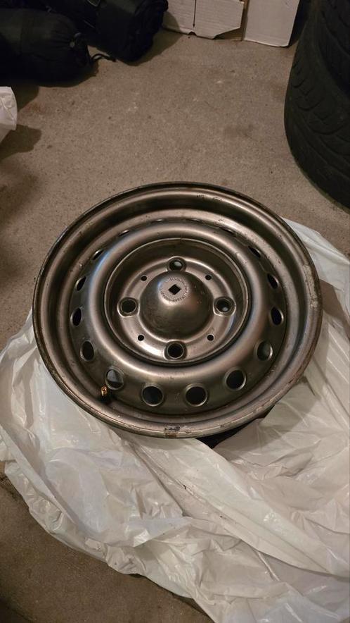 peugeot 504 604 stalen velgen en RVS sierdoppen, Auto-onderdelen, Banden en Velgen, Velg(en), Zomerbanden, 16 inch, Ophalen