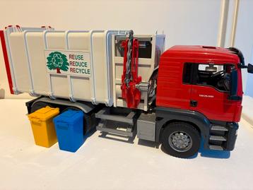 Bruder Vuilniswagen - Speelgoed Vrachtwagen beschikbaar voor biedingen