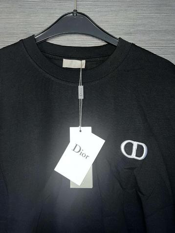 christian dior T-shirt beschikbaar voor biedingen