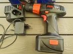 SKIL Oplaadbare  boor / schroefmachine met lader en accu, Ophalen, Gebruikt