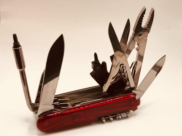 Victorinox CyberTool M transparant rood 1.7725.T Swiss Army, Caravans en Kamperen, Kampeergereedschap, Nieuw, Verzenden