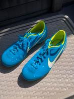 Voetbal schoenen, Maat XS of kleiner, Ophalen, Zo goed als nieuw, Schoenen